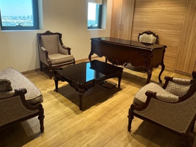 Commercial Office | Metro Access | Prime Location
