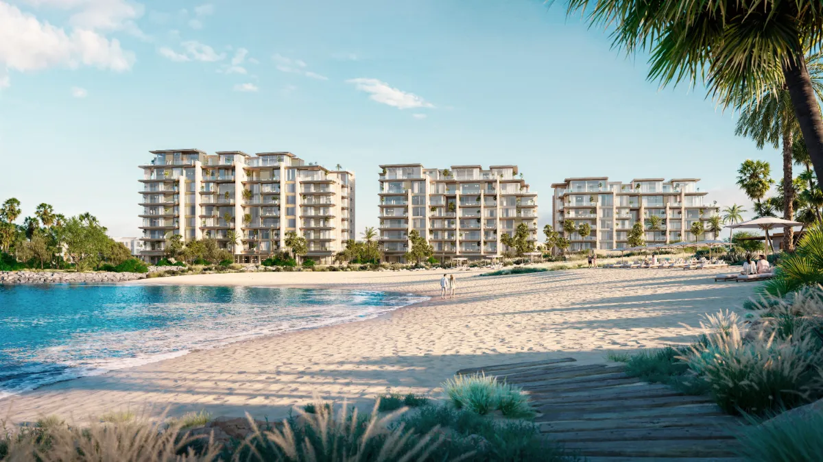 Solaya at La Mer