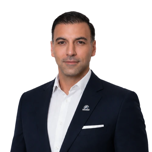 Reza  Saadati