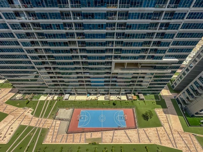 Scenic Pool View | Bright Unit  | Vacant |