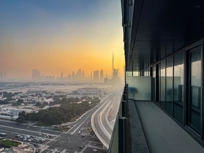 Original Show Unit | Maids | Brand New | Burj View