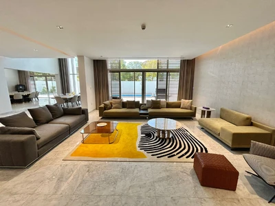 Modern 5BR Villa | Private Pool | Prime Living