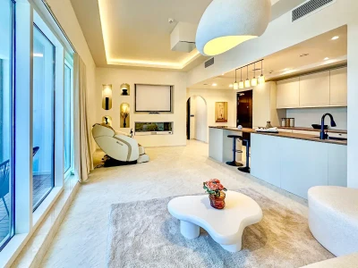 Renovated 1BR | Fully Furnished | Full Canal View