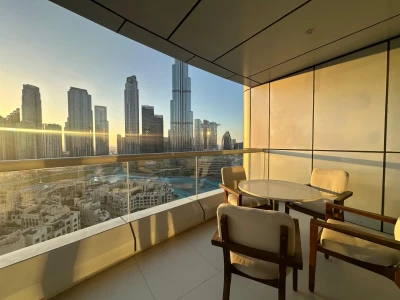 Centre 04 Type | Vacant | Charming Views |Like New