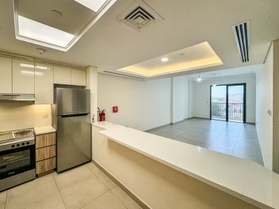 Spacious 2 BR | Prime Location | Ready To Move