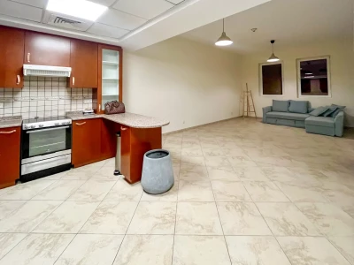 Garden n Pool View| Ready to Move In | Huge layout